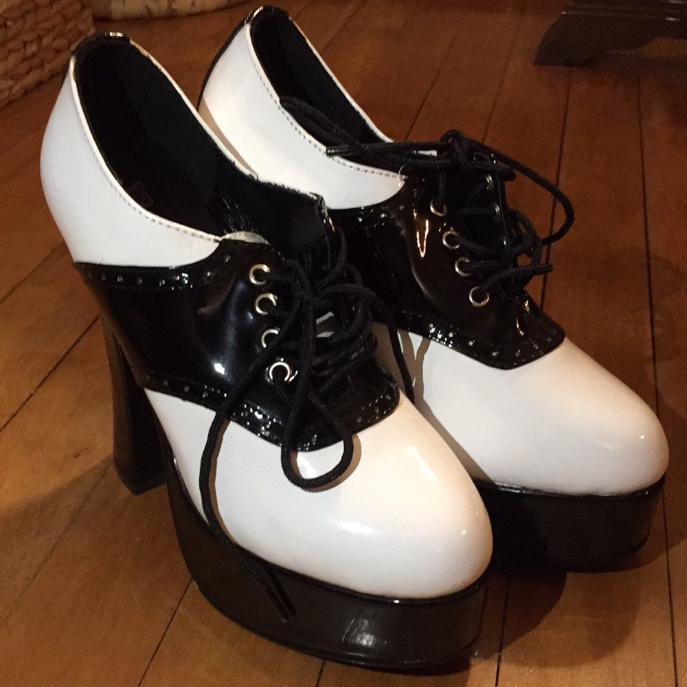 Black/white platform heels laceup vintage inspired
